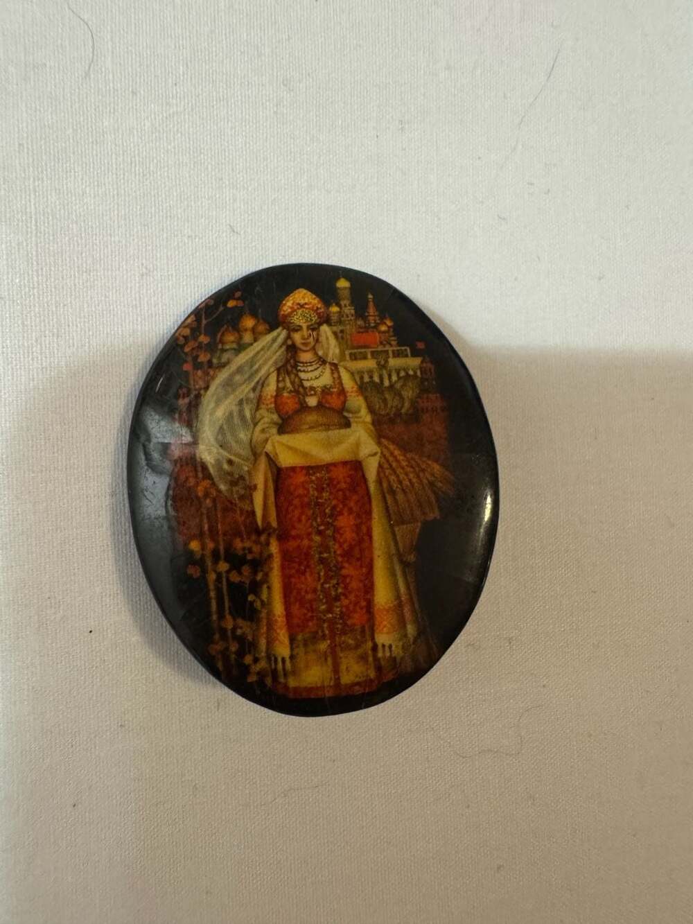 Vintage Russian Lacquer Miniature Hand Painted Brooch
